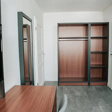 Hostel Domizil *