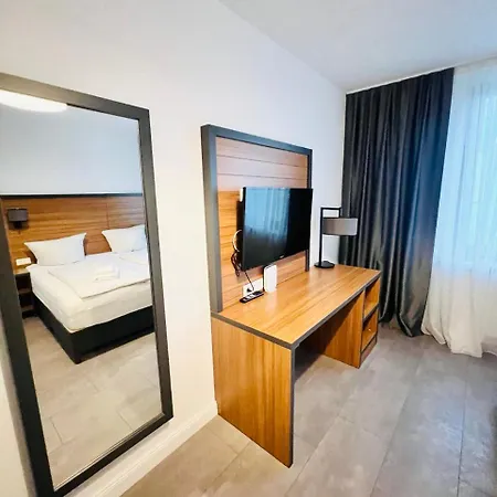 Хостел Domizil *